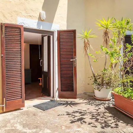 Monique's House -300 Meters To The Beach- * Olbia